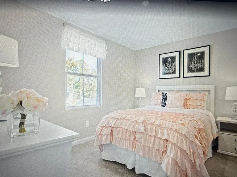 205 Tormore Dr — Photo 2