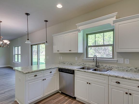 5th image of 292 Kemper Downs Drive
