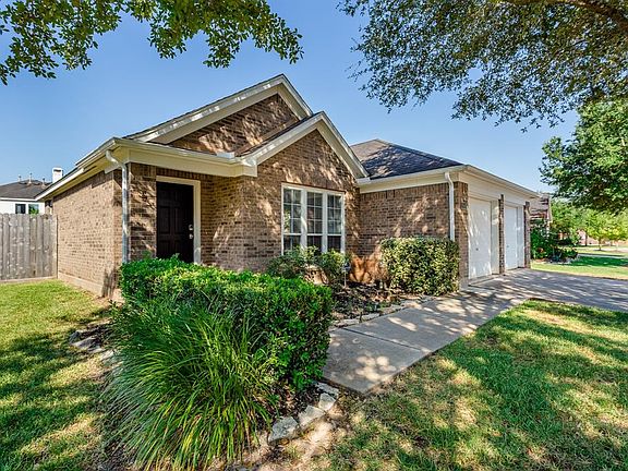 2nd image of 2042 Mound Lake Dr