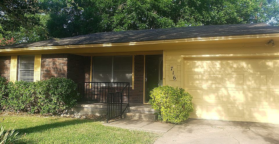 1st image of 716 S Burdette Ave