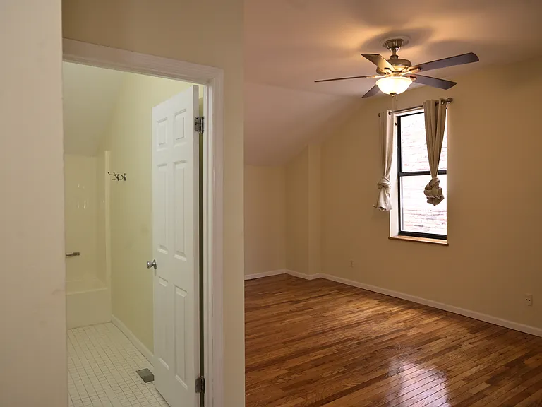 805 Russell Blvd — Photo 14