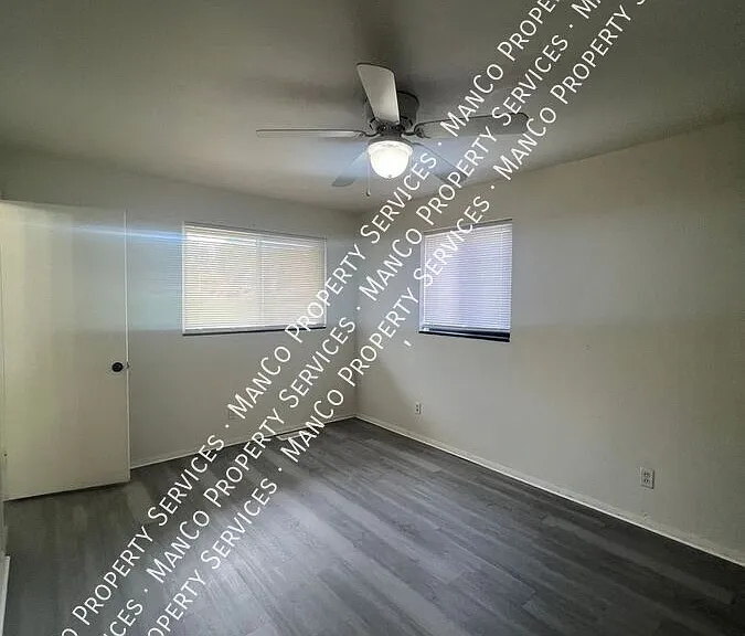 1304 Devon Ave #4 — Photo 5