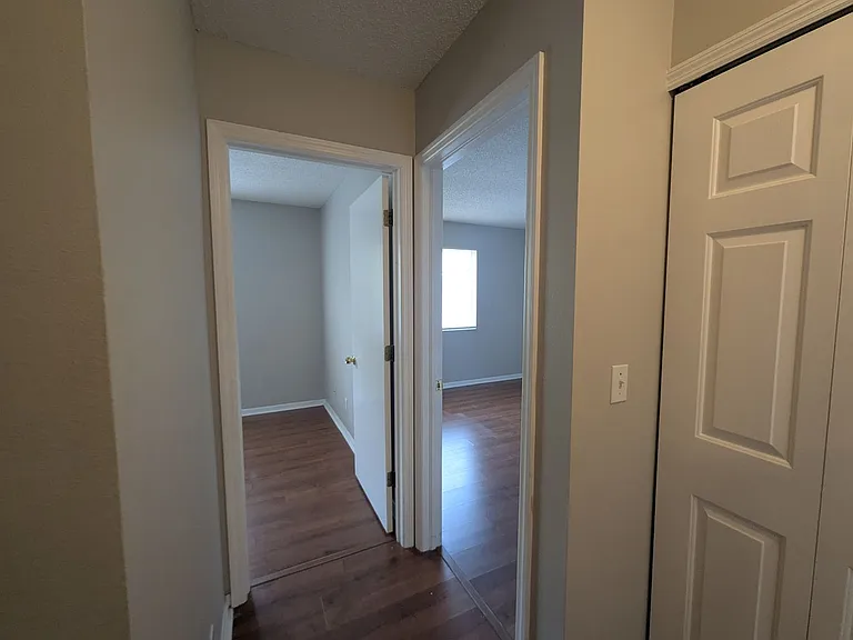 4122 Waterside Island Ct — Photo 12