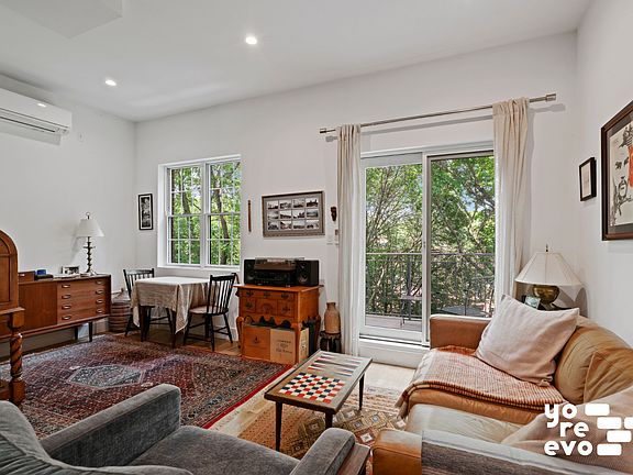 3rd image of 350 Halsey St #4