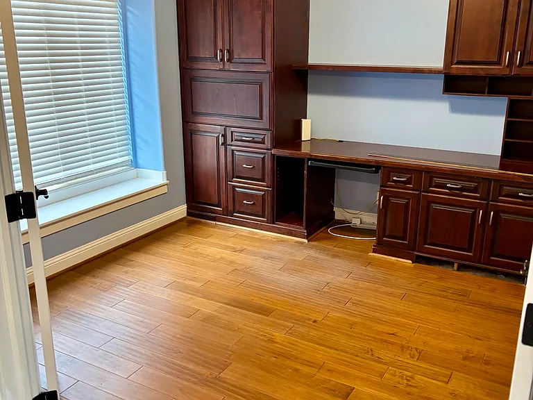 581 E Dorthea Way — Photo 15