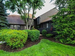 43 Westgate Dr, Edison, NJ 08820