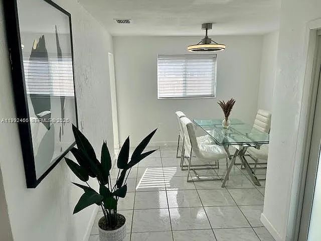 6301 SW 59th Pl — Photo 4