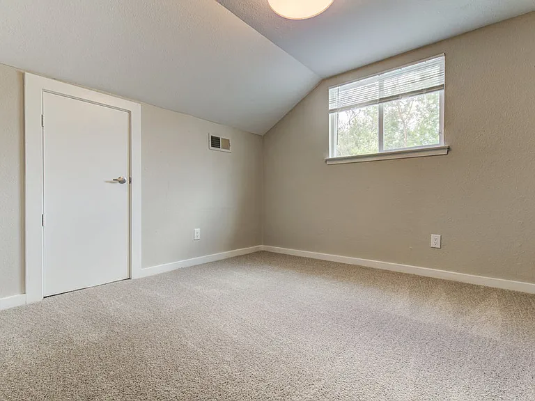 6607 Capriola Dr — Photo 14