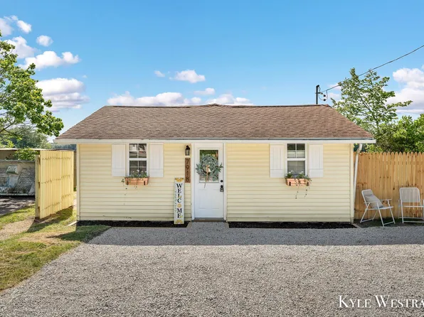 7918 S M 43 Hwy, Delton, MI 49046