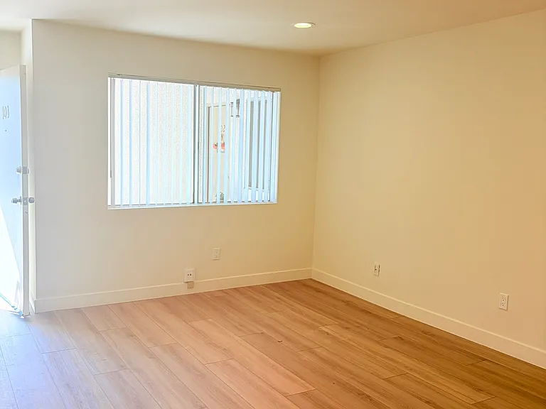 1160 Ruberta Ave — Photo 17