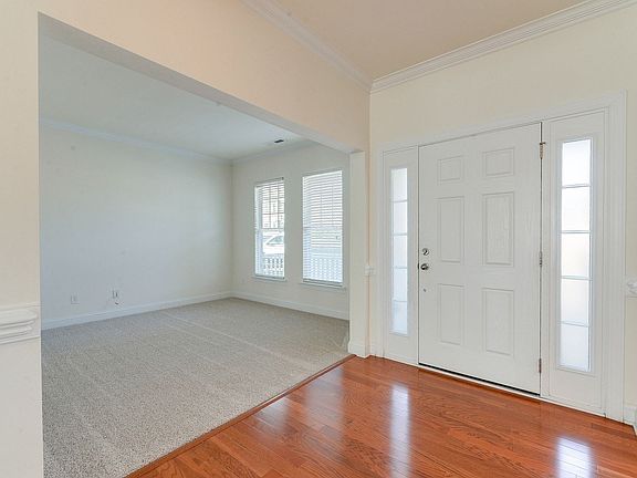 3rd image of 12926 Union Square Dr