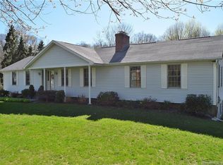 1010 Hoop Pole Rd, Guilford, CT 06437