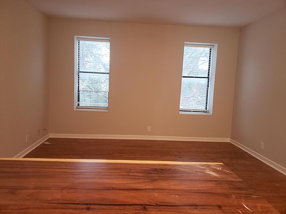 4th image of 2201 S 13th St #A