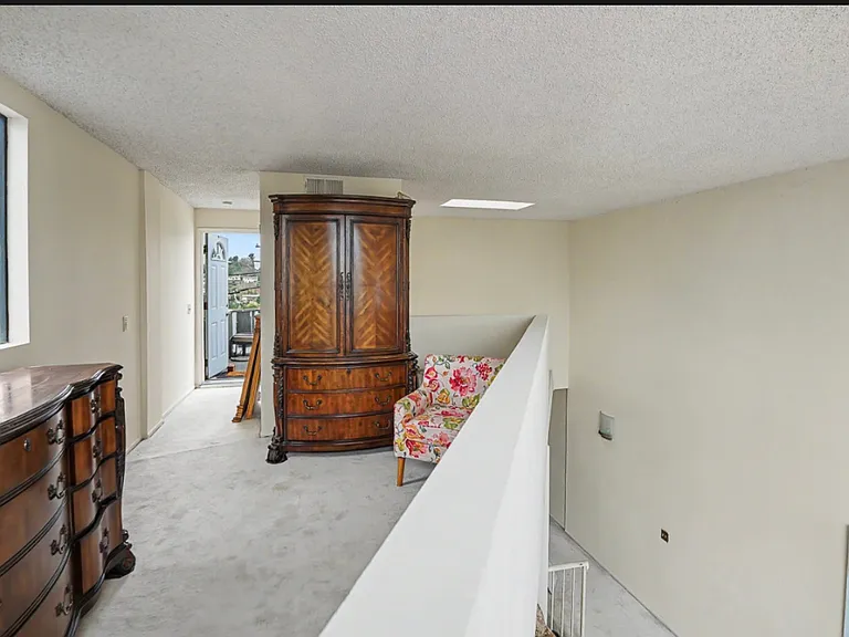 1846 N Alvarado St — Photo 8