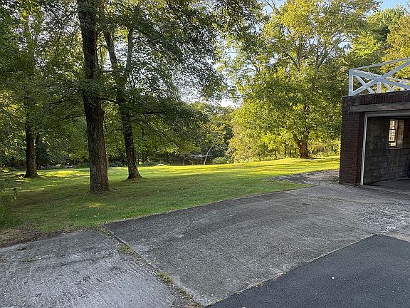 5th image of 1839 Morningview Dr