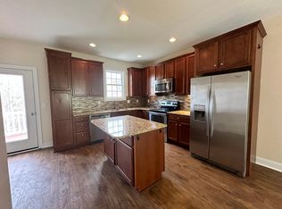 70 Brownstone Ln, Morgantown, WV 26505