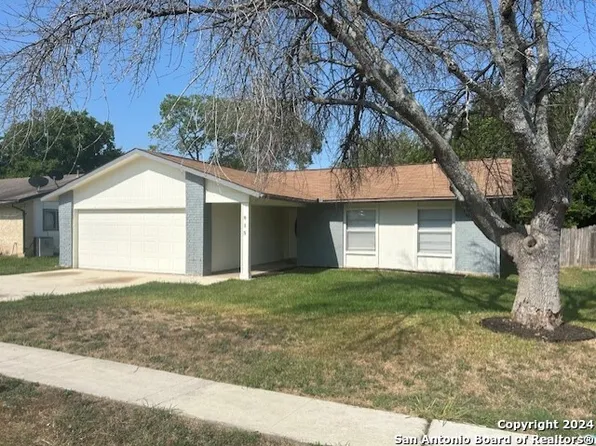 815 SADDLEBROOK DR, San Antonio, TX 78245