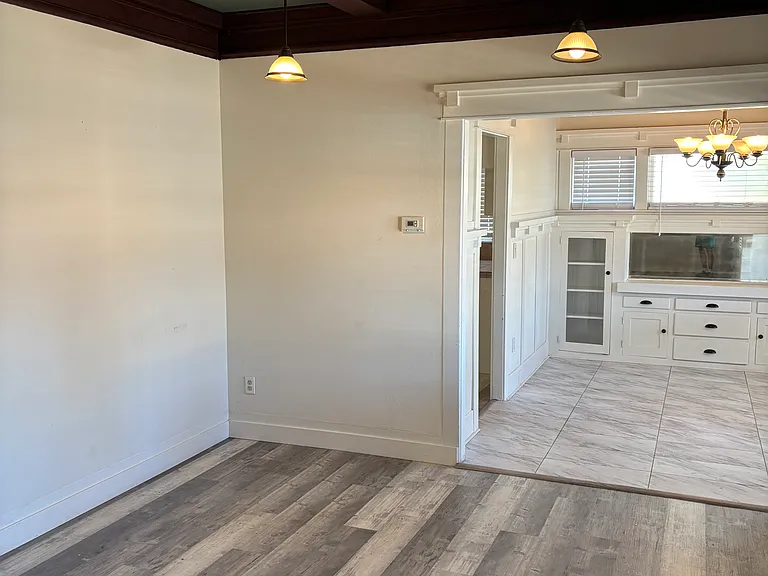 405 S Tremont St — Photo 6