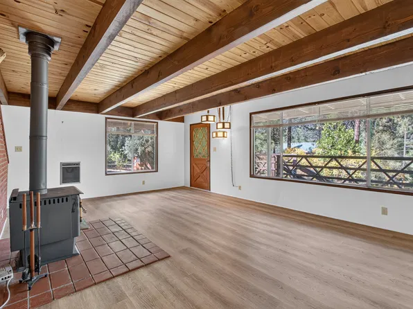 2309 Crestwood Ct #A, Pine Mountain Club, CA 93222