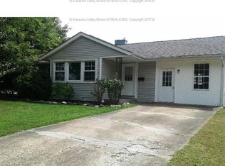 716 Cypress St, Ravenswood, WV 26164