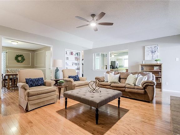 4th image of 1809 Rainbow Dr