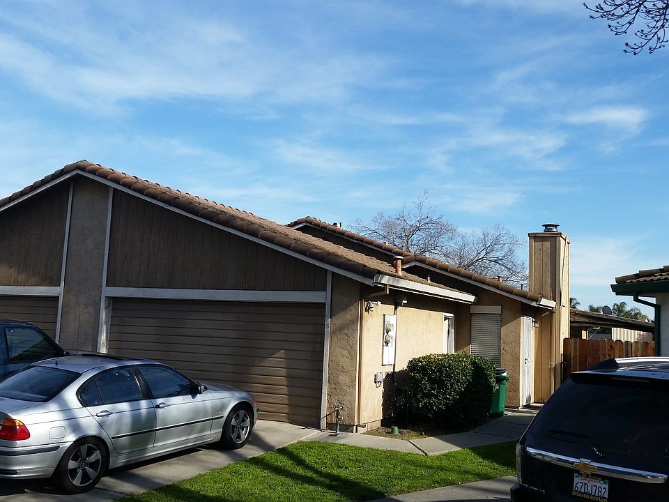 1st image of 6118 Village Green Dr