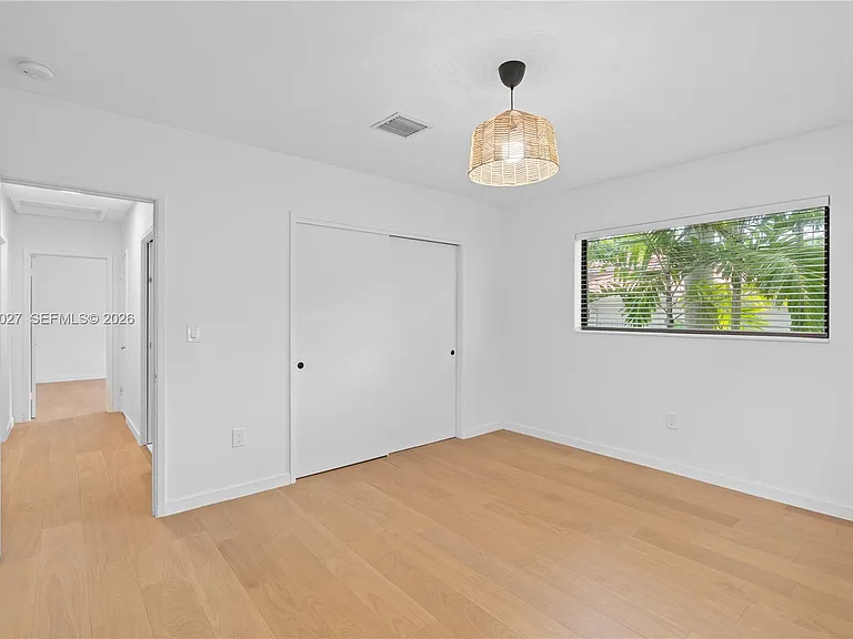 517 Palermo Ave — Photo 22