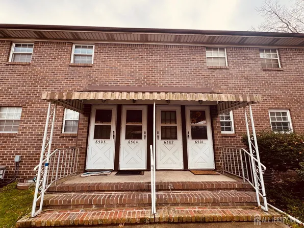 6501 Avenue C, Edison, NJ 08837