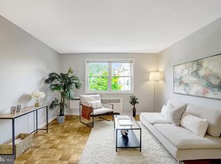 Arlington Oaks Condo, Arlington, VA 22203