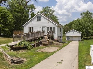 3336 Redman Ave, Omaha, NE 68111