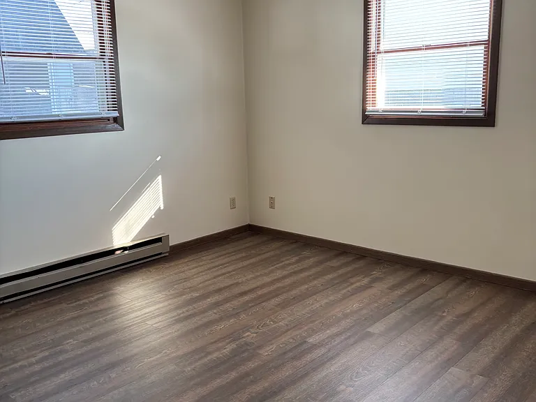 1118 Dutchman Ct — Photo 8