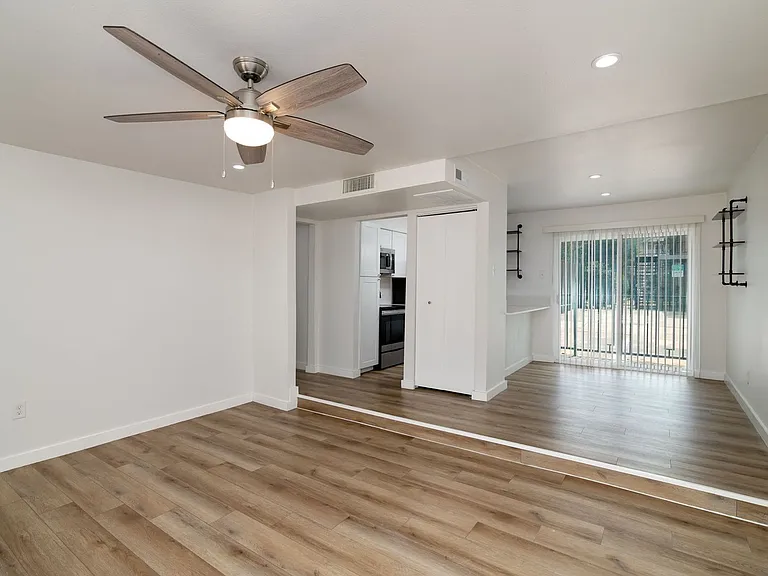 2722 Throckmorton St — Photo 19