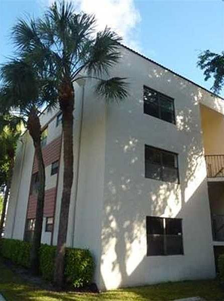 2nd image of 3400 Foxcroft Rd APT 204
