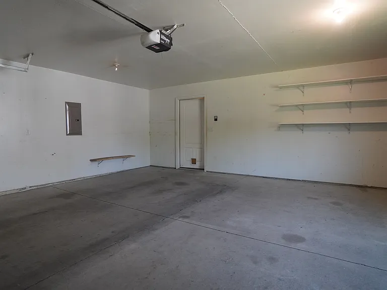 4161 Liberty Ave — Photo 18