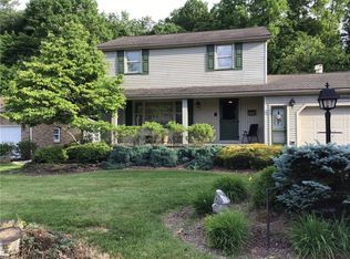7939 Sigle Ln, Poland, OH