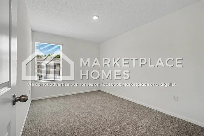 11777 Sylvia St — Photo 17