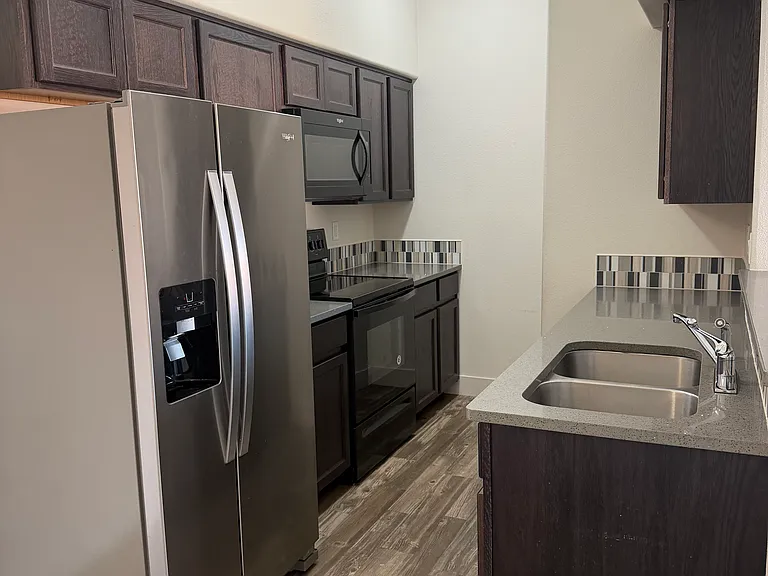 795 Durum St #E — Photo 9