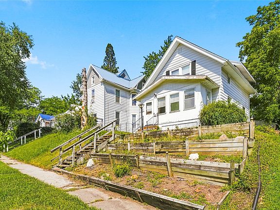 2nd image of 1116 A Ave NW