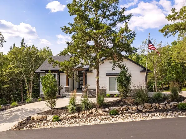 399 W End Cir, Osage Beach, MO 65065