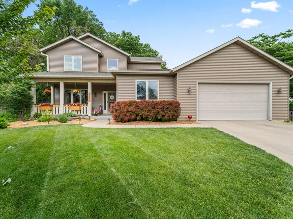 1035 Vermont Ct, Ames, IA 50014