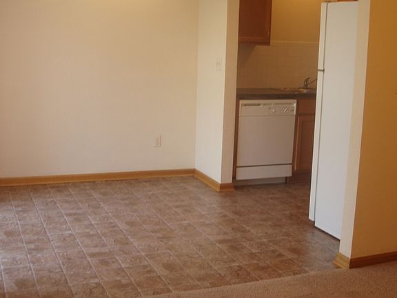 4th image of 341 NE Adams Dairy Pkwy #341