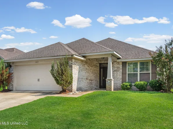 1883 Central Ridge Dr, Southaven, MS 38672