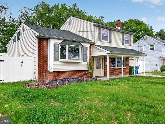 3rd image of 57 Marlborough Ave