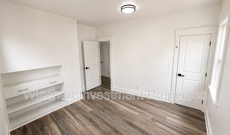 1230 W Wayne St — Photo 7