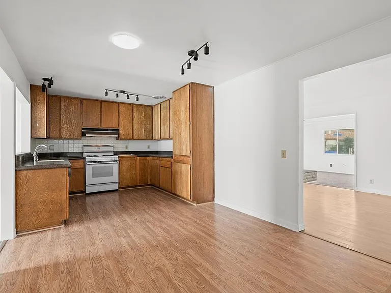 8629 Stanwell St — Photo 11