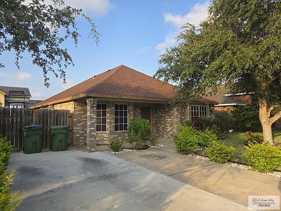 2nd image of 2831 Seville Blvd