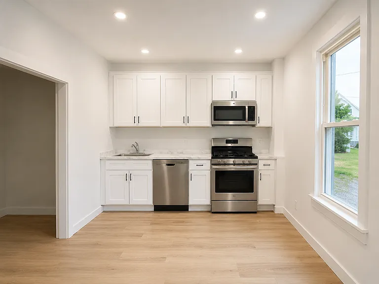 516 Harrison Ave #1 — Photo 1