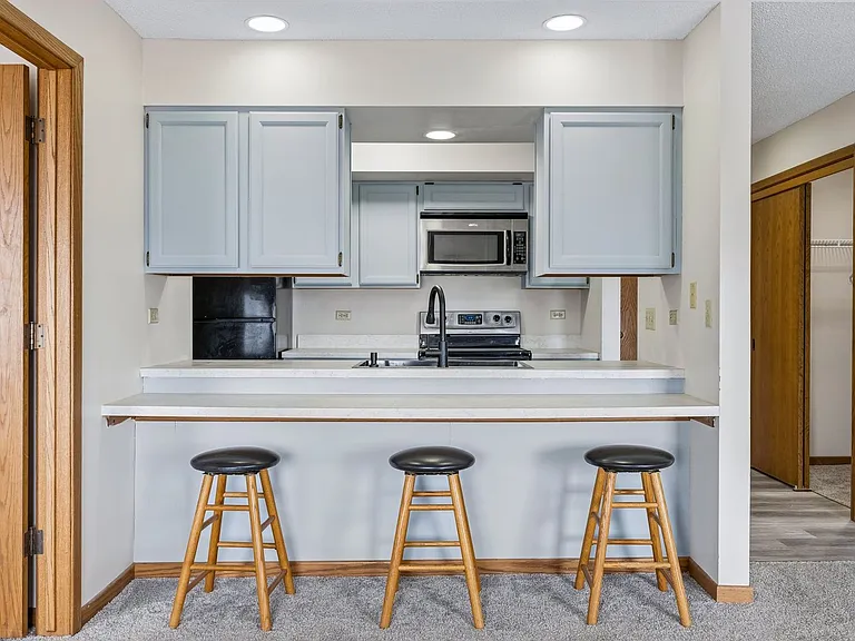 139 N 11th St #1003 — Photo 9