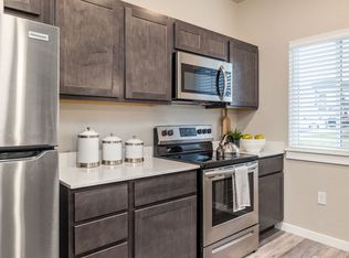 Wilson Creek Townhomes - Move In Specials Available! Pick From Reduced Deposit or First Month Free, Nampa, ID 83686