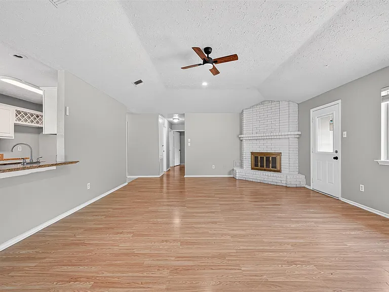 2310 Woodwind Dr — Photo 11
